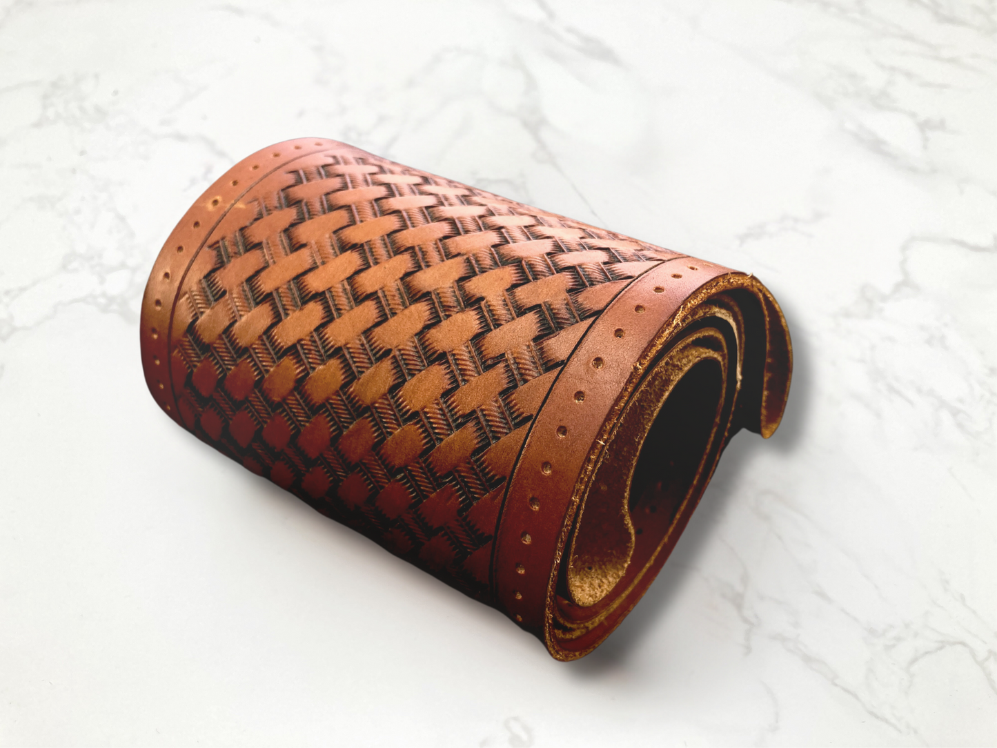 Hand tooled custom leather steering wheel cover - Basketweave