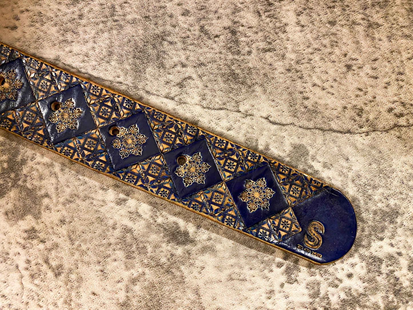 Wild explorer's custom leather belt - Blue ice