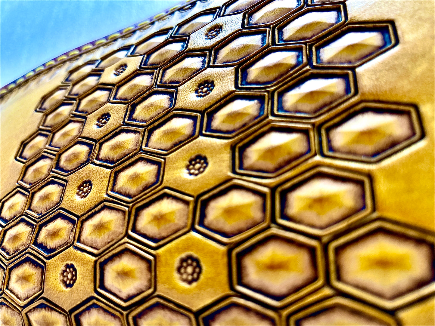"Bee hive Summer" nature inspired round zip leather long wallet purse