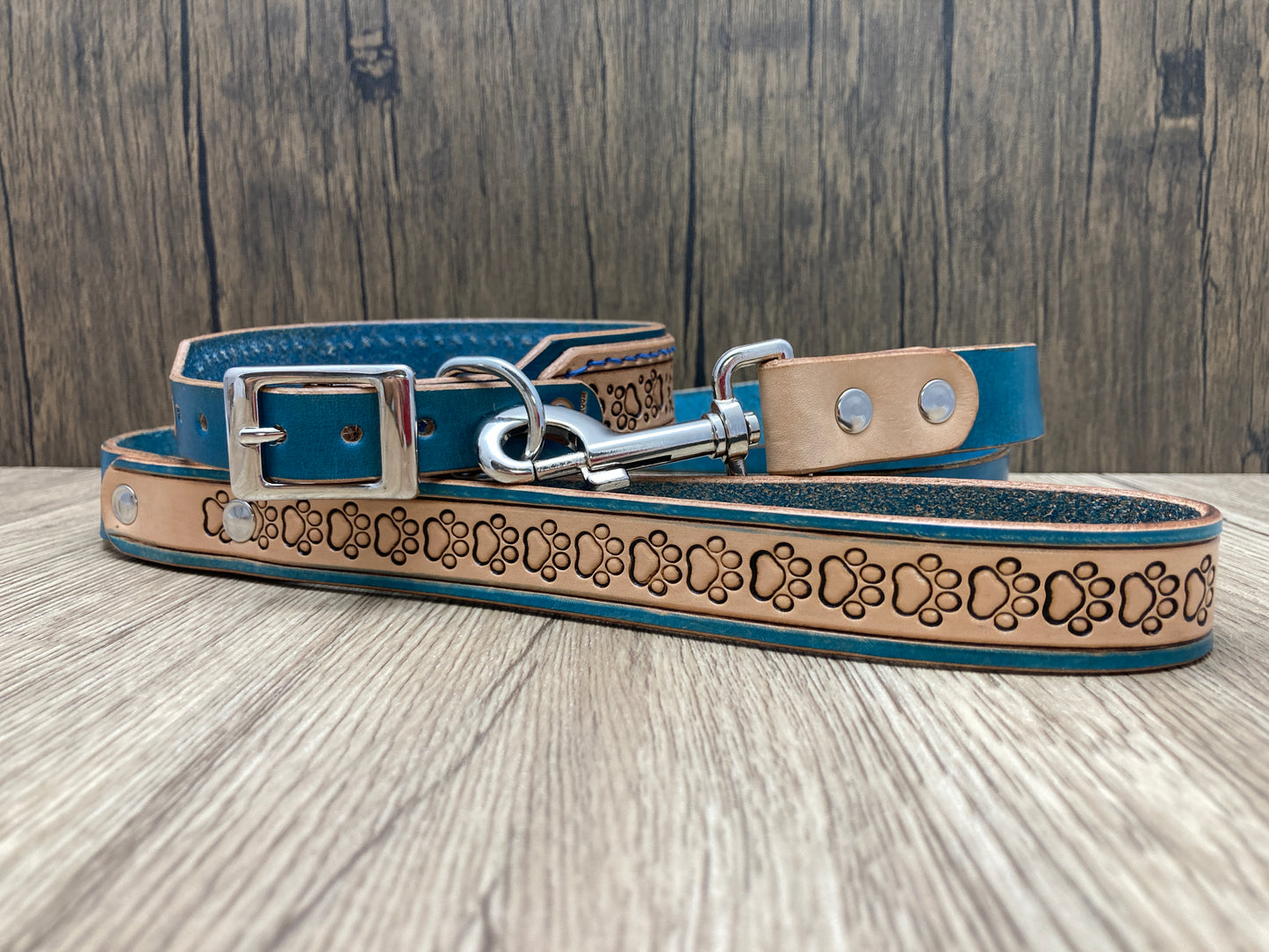 "Paw Print" Hand carved double layered dog collar - Medium - Large