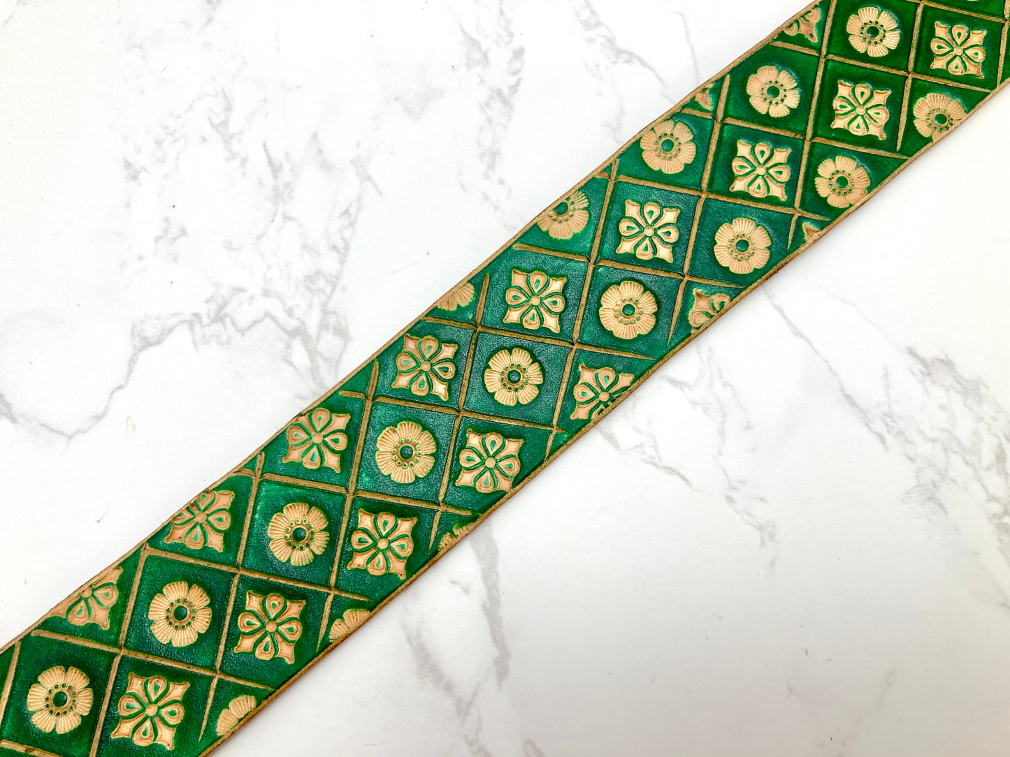 Nature inspired custom leather belt - Green nature