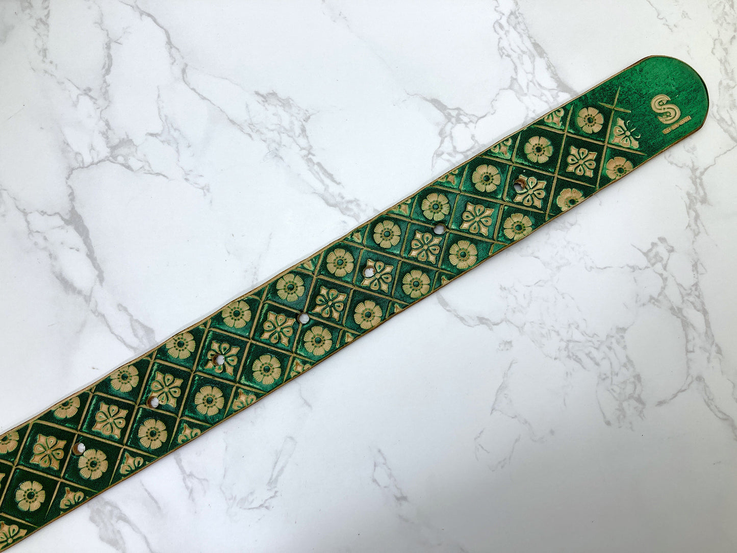 Nature inspired custom leather belt - Green nature