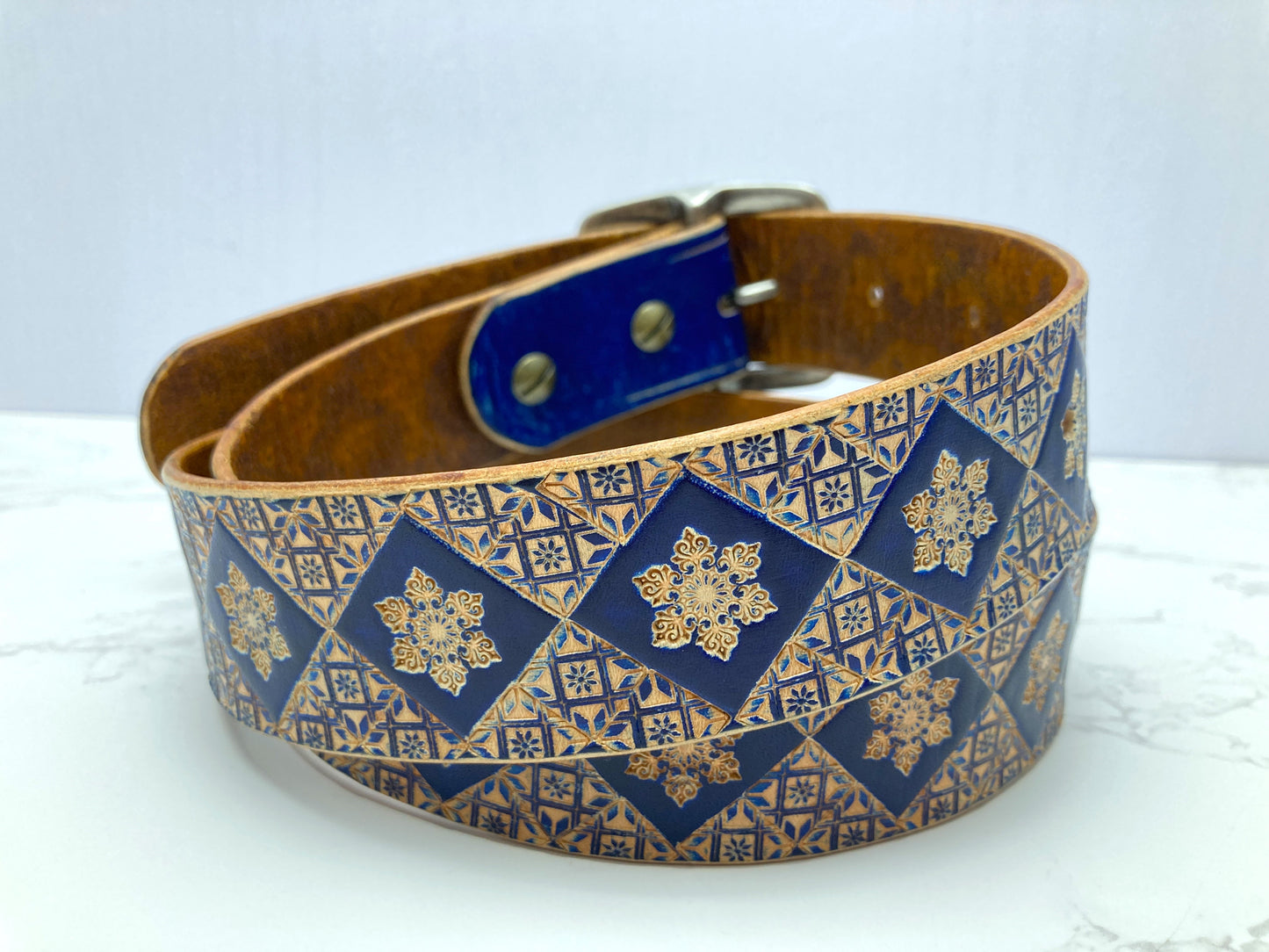 Wild explorer's custom leather belt - Blue ice