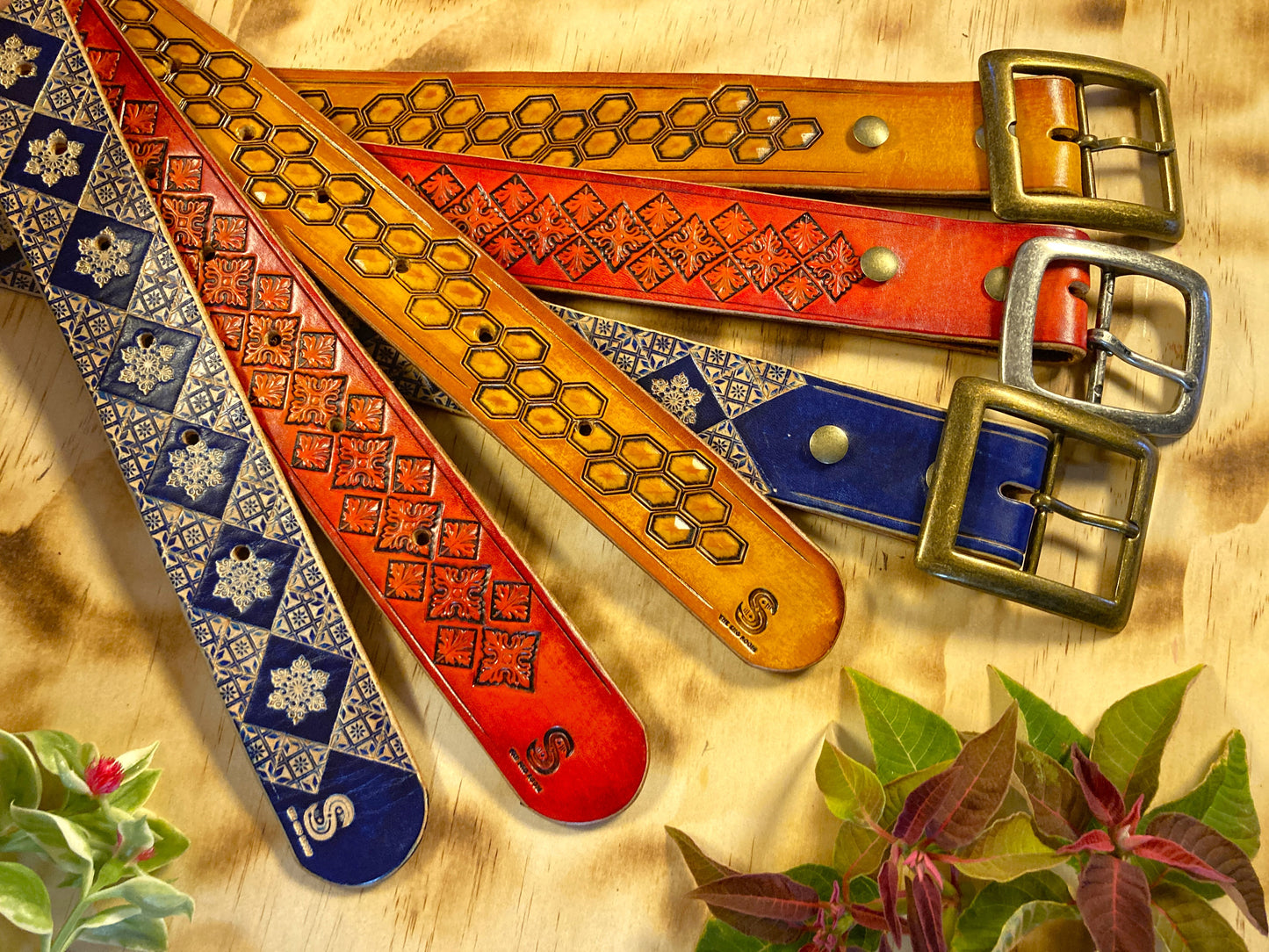 Wild explorer's custom leather belt - Blue ice