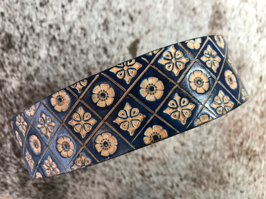 Nature inspired custom leather belt - Green nature