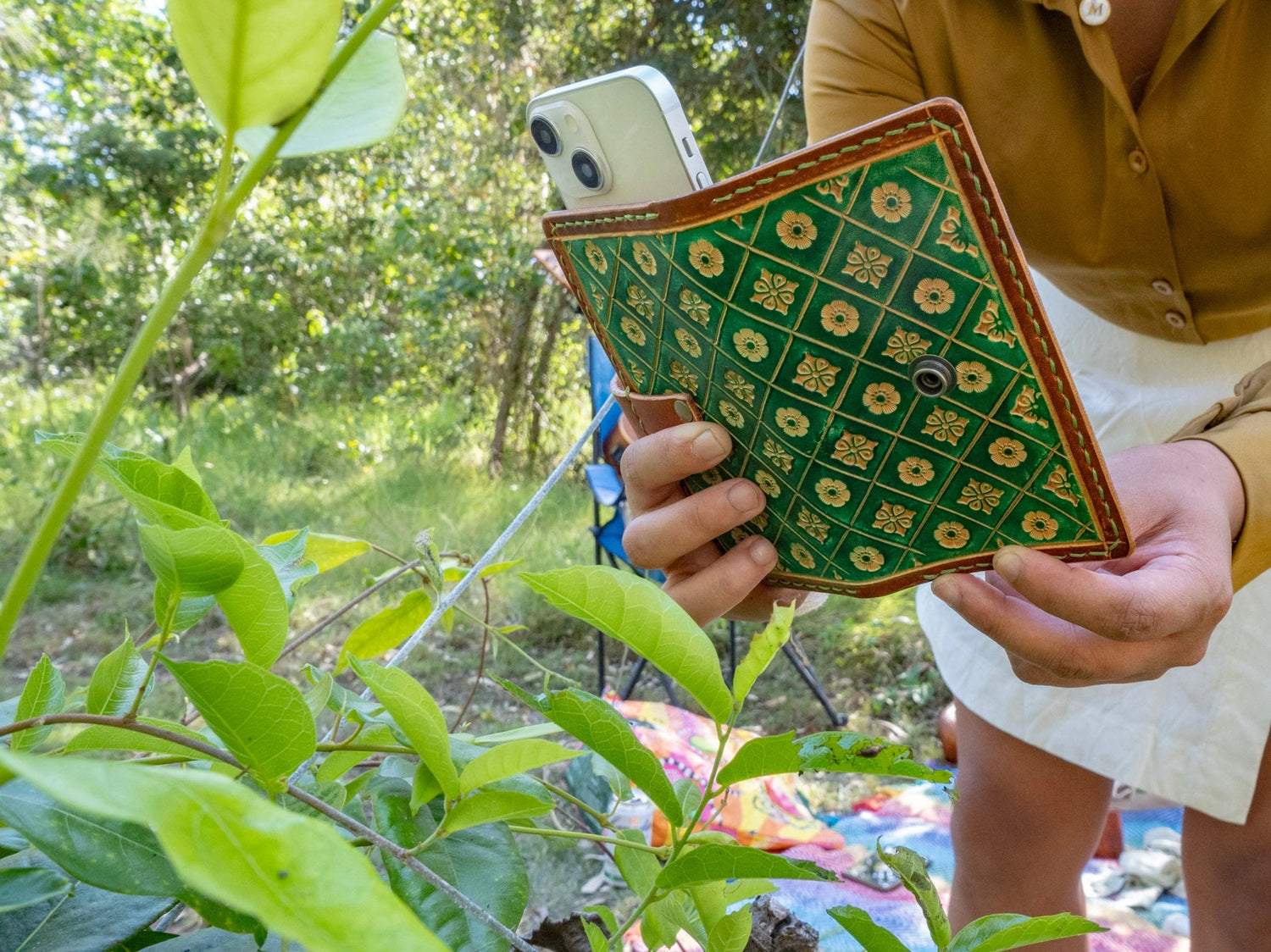 Universal Phone wallets