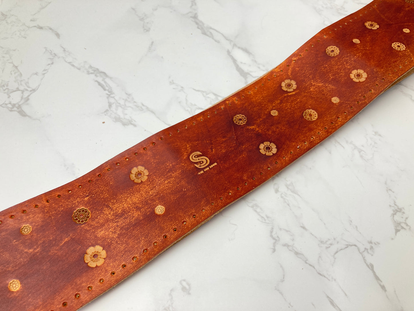 Hand tooled custom leather steering wheel cover - Flowers