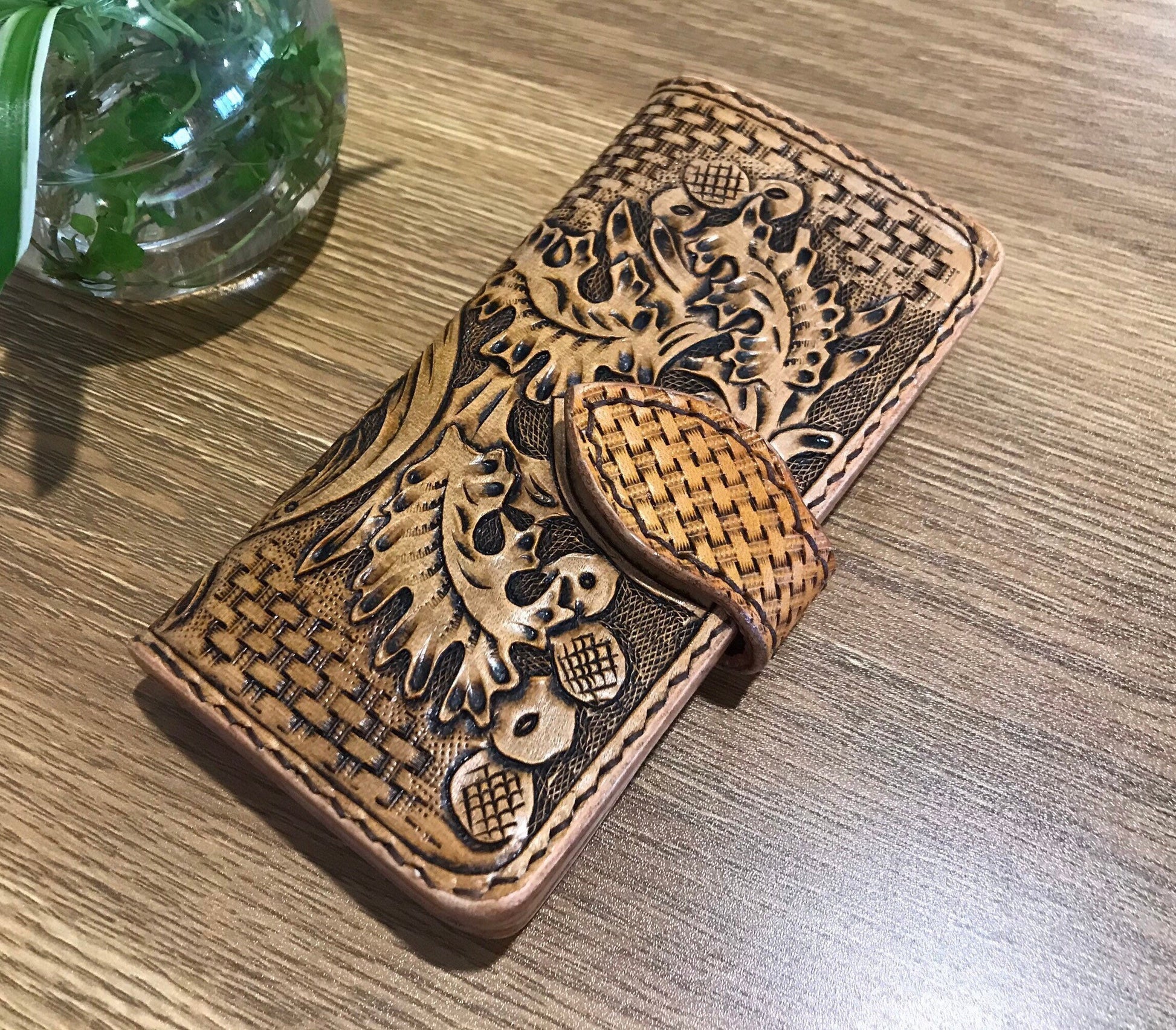 Boho style hand tooled leather universal phone wallet – Theshoroom